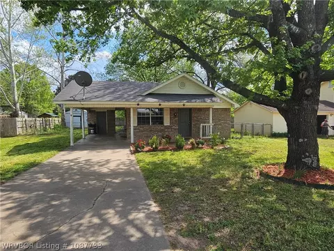 Exterior - 800 E Wahl St, Paris, AR 72855 photo 5 of 5