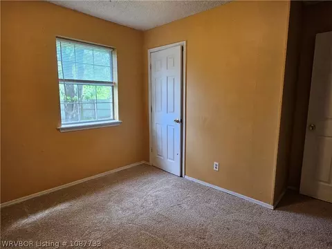 Bedroom - 800 E Wahl St, Paris, AR 72855 photo 3 of 6