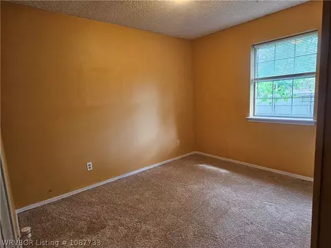 Bedroom - 800 E Wahl St, Paris, AR 72855 photo 4 of 6