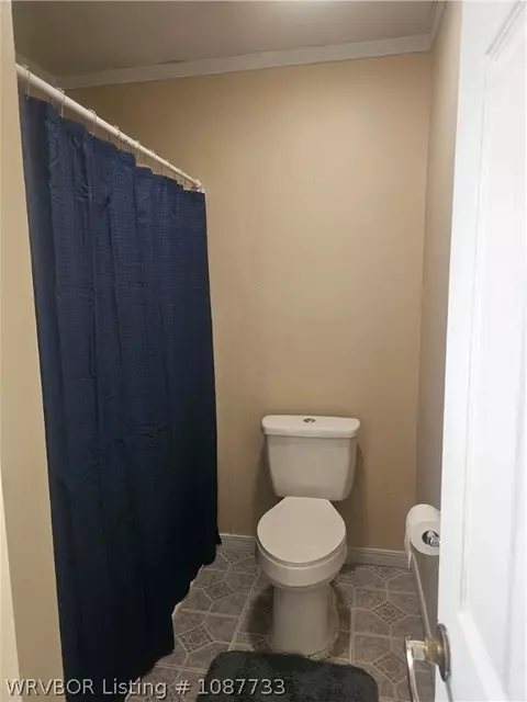 Bath - 800 E Wahl St, Paris, AR 72855 photo 1 of 1