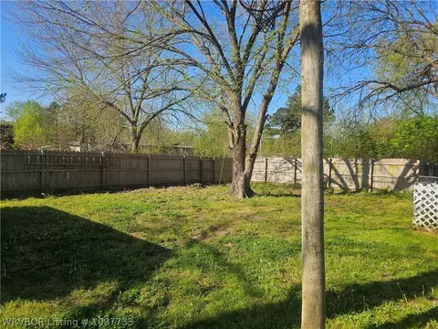Exterior - 800 E Wahl St, Paris, AR 72855 photo 3 of 5