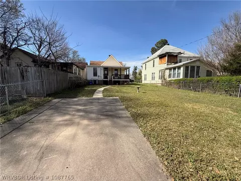 Exterior - 1110 N 5th St, Fort Smith, AR 72901 photo 4 of 4