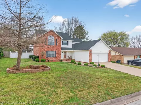 2706 E King Ave, Sallisaw, OK 74955