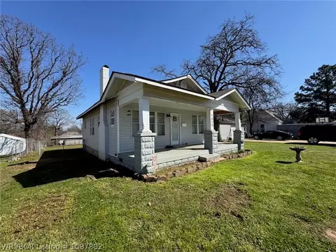 Exterior - 1615 R St, Fort Smith, AR 72901 photo 2 of 5