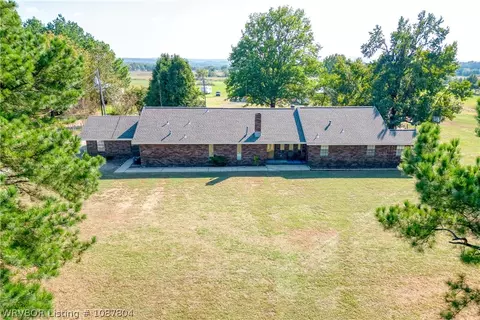 2825 E Main St, Charleston, AR 72933