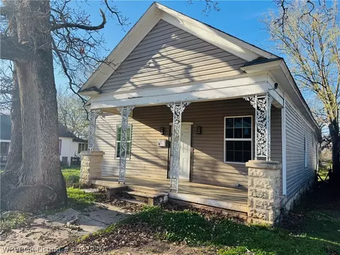 1805 T St, Fort Smith, AR 72901