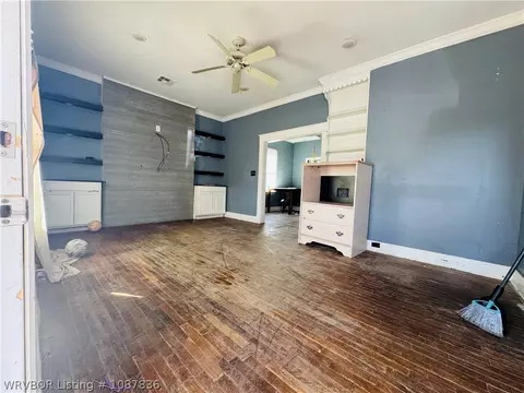Living - 1805 T St, Fort Smith, AR 72901 photo 1 of 4