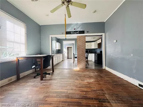 Living - 1805 T St, Fort Smith, AR 72901 photo 2 of 4
