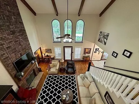 Living - 5709 Hardscrabble Way, Fort Smith, AR 72903 photo 3 of 5