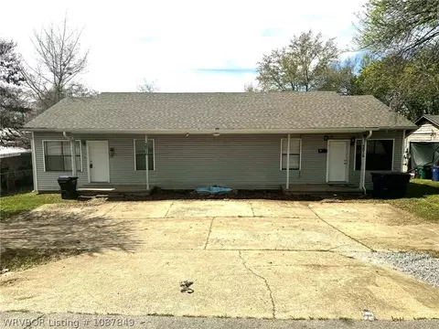 3014 S 3016 S 14th St, Fort Smith, AR 72901