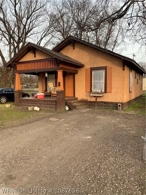 614 N 8th St, Fort Smith, AR 72901