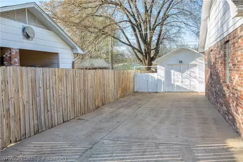 Exterior - 6501 Bolton Rd, Fort Smith, AR 72903 photo 5 of 13