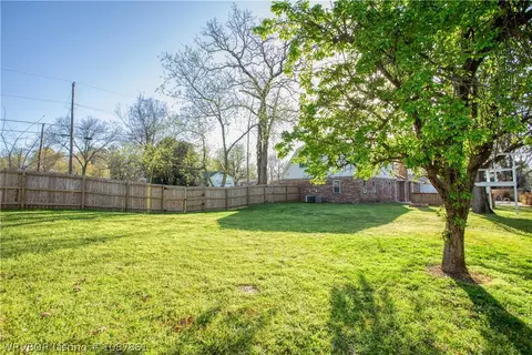 Exterior - 6501 Bolton Rd, Fort Smith, AR 72903 photo 7 of 13