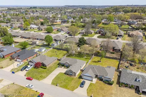 View/Area - 7215 Red Pine Dr, Fort Smith, AR 72916 photo 13 of 17