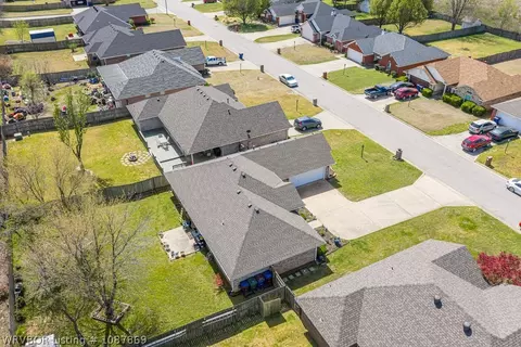 View/Area - 7215 Red Pine Dr, Fort Smith, AR 72916 photo 7 of 17