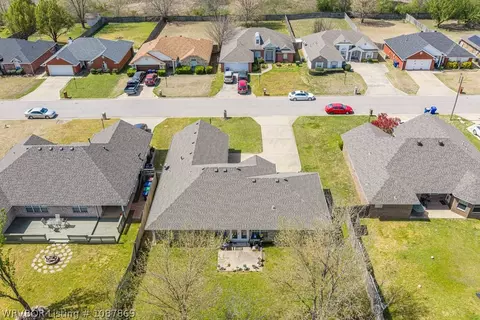 View/Area - 7215 Red Pine Dr, Fort Smith, AR 72916 photo 6 of 17