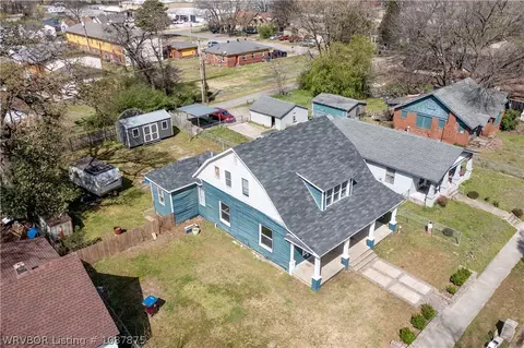 Exterior - 1109 33rd St, Fort Smith, AR 72904 photo 3 of 11
