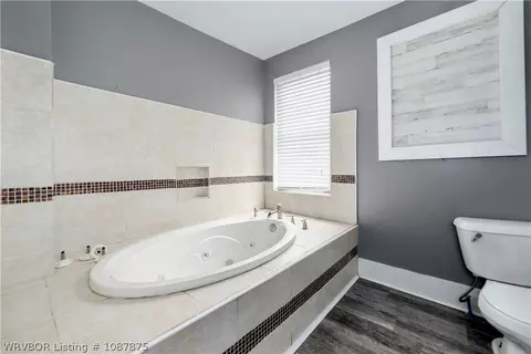 Bath - 1109 33rd St, Fort Smith, AR 72904 photo 1 of 1