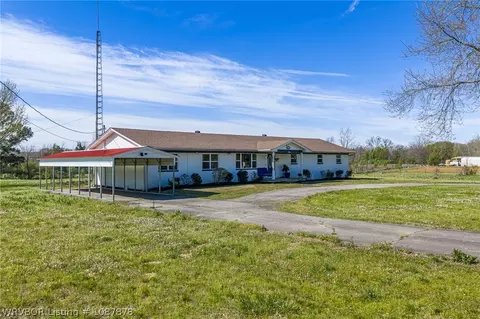 Exterior - 4505 Park Rd, Lavaca, AR 72941 photo 5 of 6