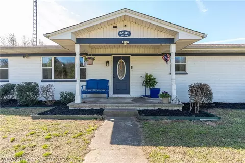 4505 Park Rd, Lavaca, AR 72941
