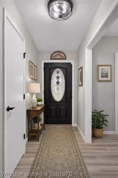 Entry Way - 4505 Park Rd, Lavaca, AR 72941 photo 1 of 2