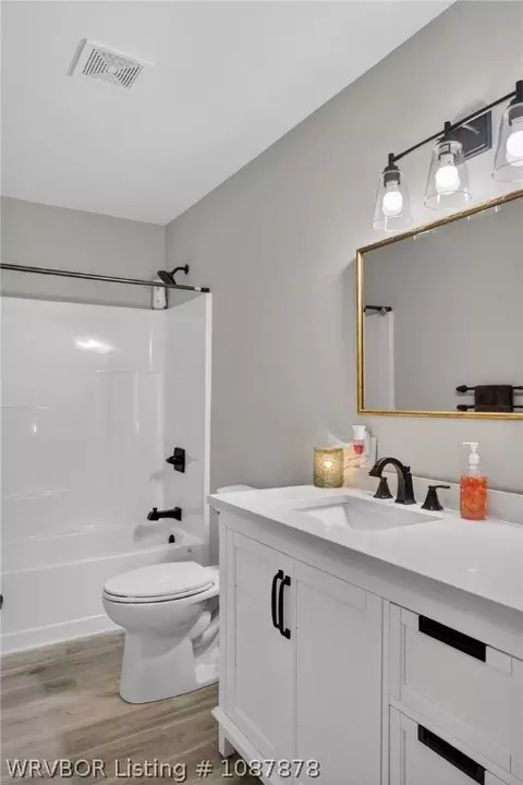 Bath - 4505 Park Rd, Lavaca, AR 72941 photo 2 of 4