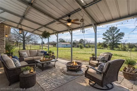 Exterior - 4505 Park Rd, Lavaca, AR 72941 photo 4 of 6
