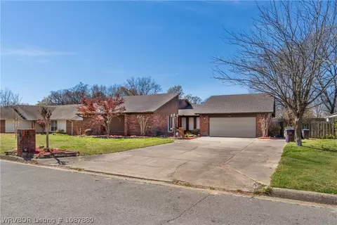 3104 S 104 St, Fort Smith, AR 72903