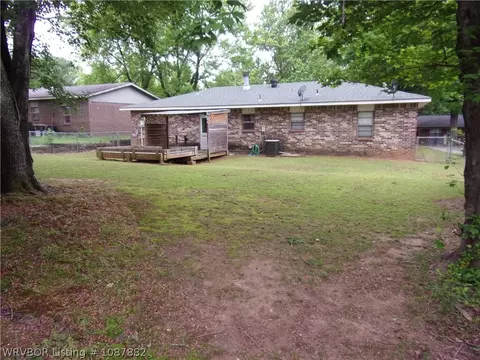 Exterior - 205 S 30th St, Ozark, AR 72949 photo 8 of 11