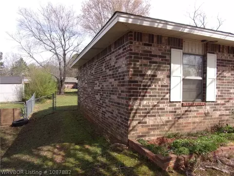Exterior - 205 S 30th St, Ozark, AR 72949 photo 4 of 11