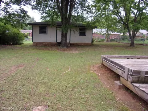 Exterior - 205 S 30th St, Ozark, AR 72949 photo 11 of 11