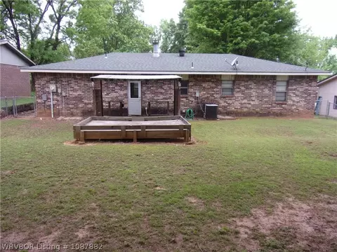 Exterior - 205 S 30th St, Ozark, AR 72949 photo 9 of 11
