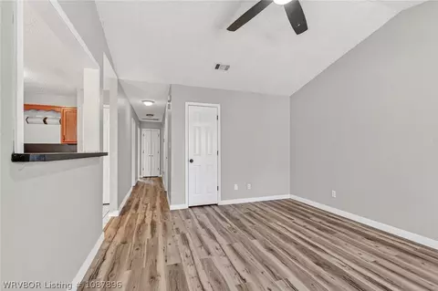 Entry Way - 3114 Oak Grove St, Fort Smith, AR 72904 photo 1 of 1