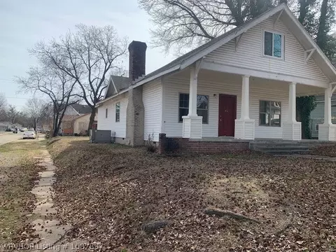 722 N 18th St, Fort Smith, AR 72901