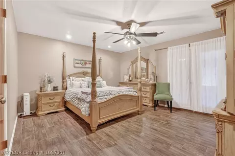 Bedroom - 2617 Roxbury Ln, Fort Smith, AR 72908 photo 1 of 6