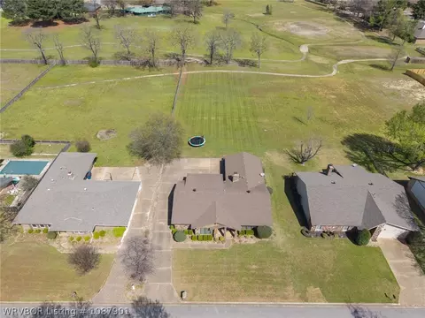 View/Area - 2617 Roxbury Ln, Fort Smith, AR 72908 photo 2 of 5