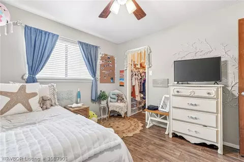 Bedroom - 2617 Roxbury Ln, Fort Smith, AR 72908 photo 4 of 6