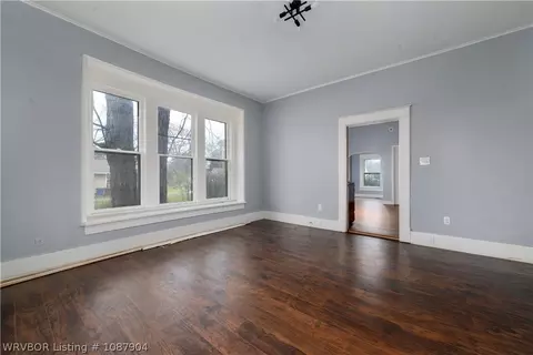 Living - 1004 33rd St, Fort Smith, AR 72904 photo 2 of 3