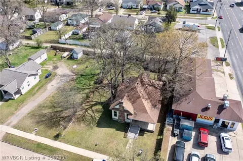 View/Area - 1004 33rd St, Fort Smith, AR 72904 photo 2 of 3