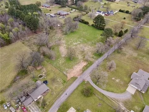 1114 Richmond Rd, Van Buren, AR 72956