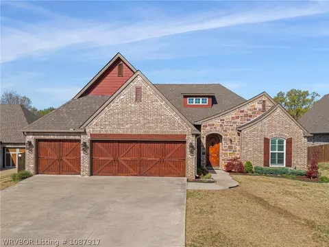 9208 Shirecrest Dr, Fort Smith, AR 72916