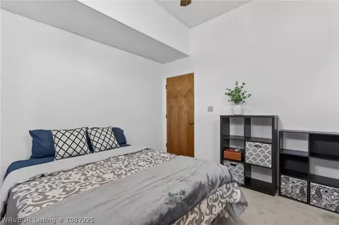 Bedroom - 633 Meadowbrook Dr, Alma, AR 72921 photo 6 of 7