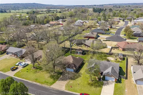 View/Area - 633 Meadowbrook Dr, Alma, AR 72921 photo 2 of 4