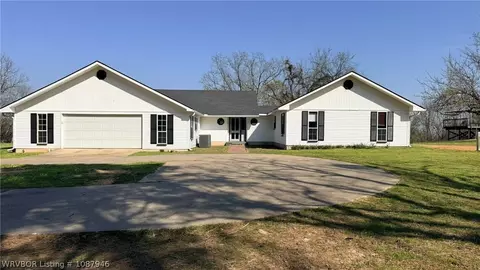 2220 S 37th St, Ozark, AR 72949