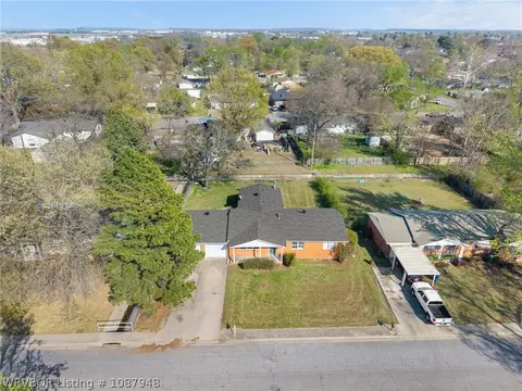 View/Area - 8005 Holly Ave, Fort Smith, AR 72908 photo 1 of 6