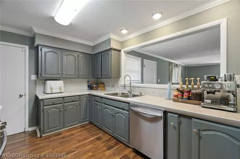 Kitchen - 8005 Holly Ave, Fort Smith, AR 72908 photo 2 of 3