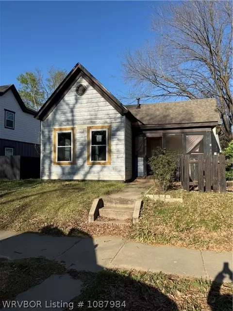 606 S 18th St, Fort Smith, AR 72901