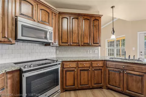 Kitchen - 12609 Marble Dr, Fort Smith, AR 72916 photo 4 of 4