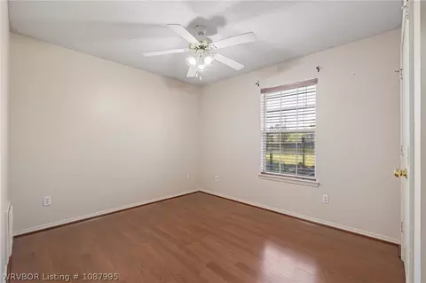 Bedroom - 1809 Holt St, Lavaca, AR 72941 photo 3 of 4