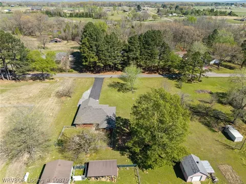 View/Area - 1809 Holt St, Lavaca, AR 72941 photo 2 of 4